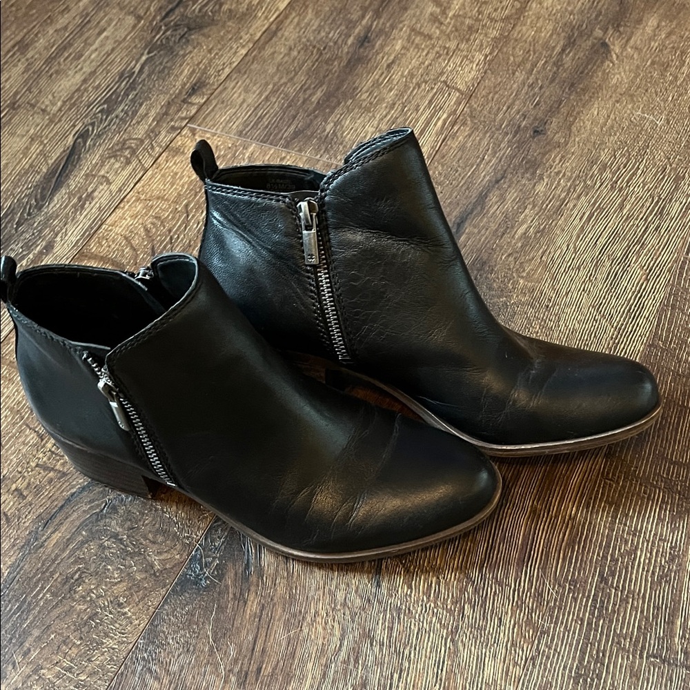 Like New!! Lucky brand! Black Leather Ankle Boots with zipper on both sides